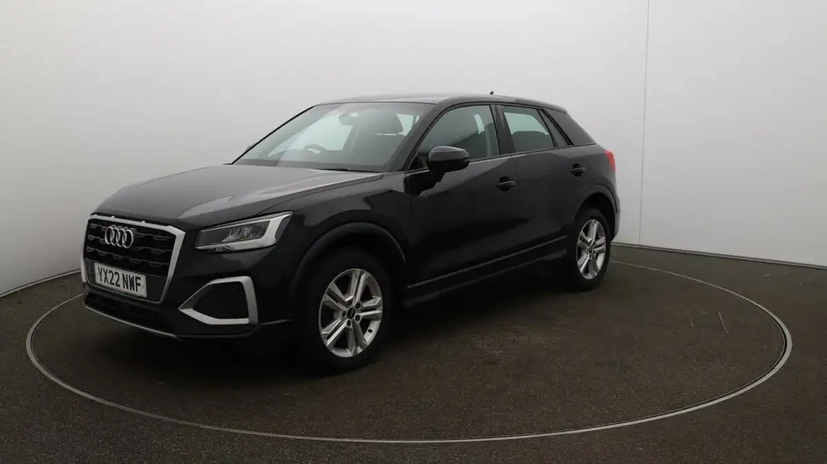 2022-audi-q2-15-35-tfsi-sport-s-tronic-big-3