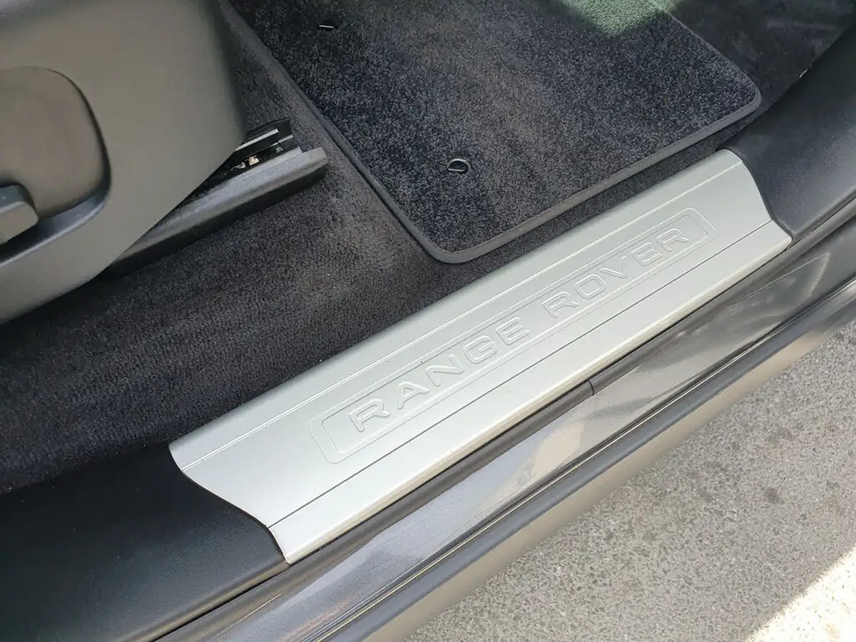 2021-land-rover-range-rover-sport-30-d300-hse-silver-big-33
