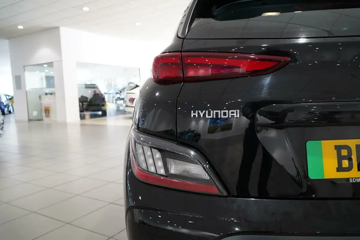 2022-hyundai-kona-e-premium-204ps-64kwh-7kw-obc-big-58