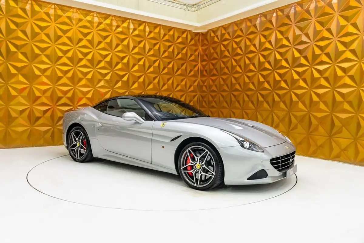2015-ferrari-california-39-t-big-32