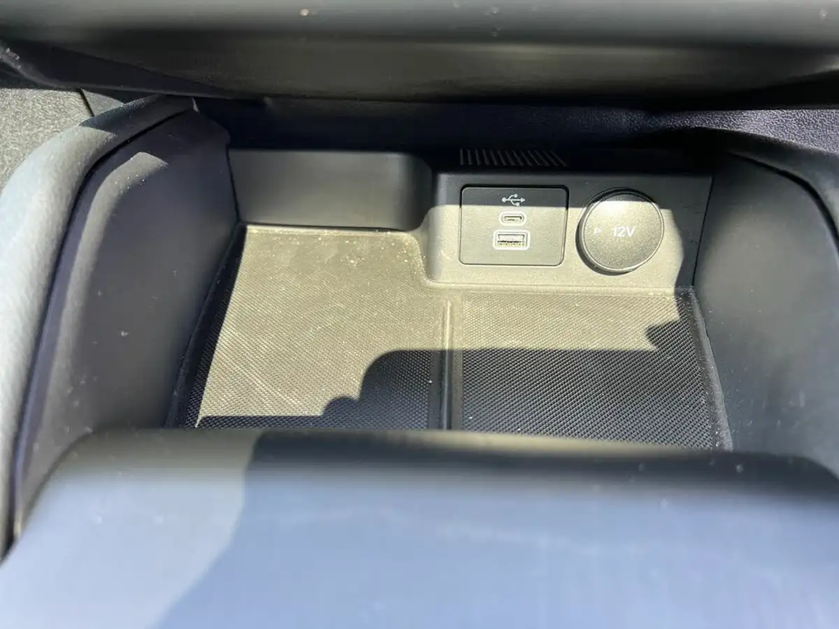 2024-ford-kuga-25t-graphite-tech-edition-190ps-fhev-big-23