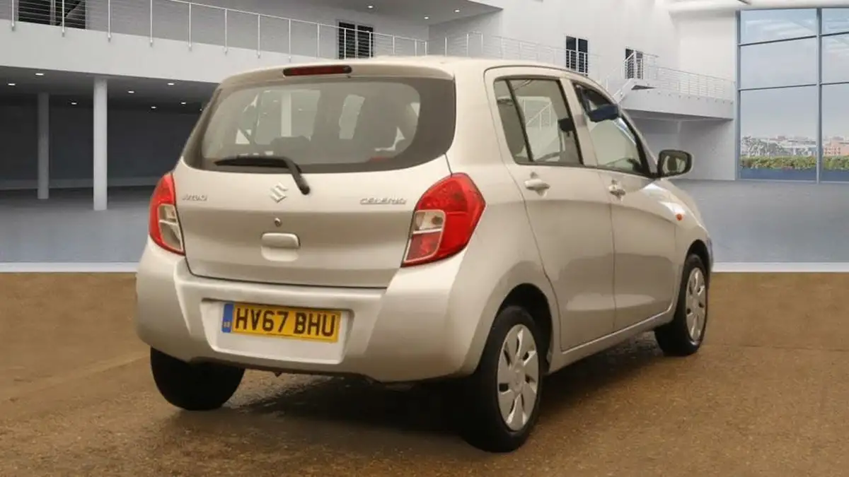 2017-suzuki-celerio-10-sz2-big-7