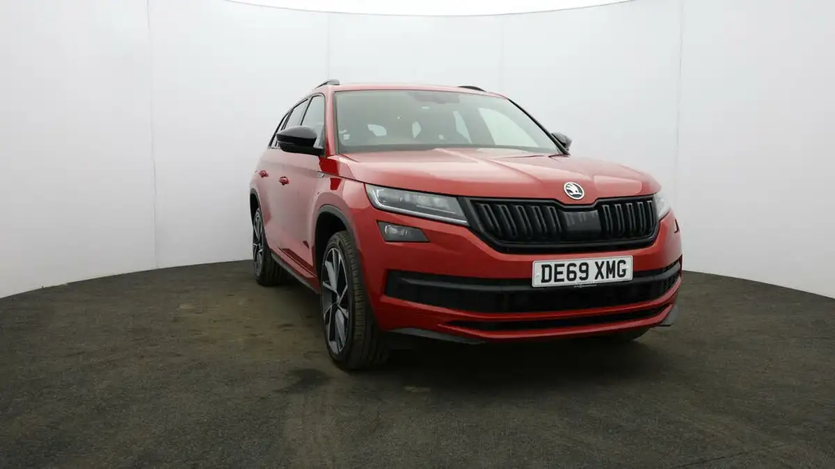 2019-skoda-kodiaq-20tdi-sportline-190ps-seats-scr-dsg-big-34
