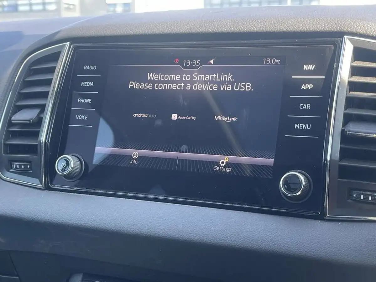 2019-skoda-karoq-20tdi-scout-150ps-big-19