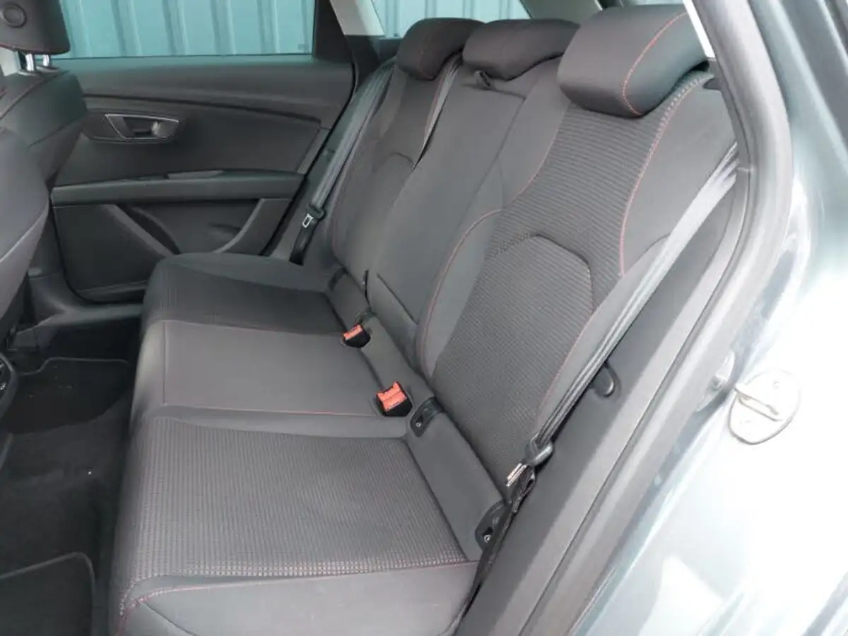 2018-seat-leon-14-tsi-fr-technology-estate-5d-big-5