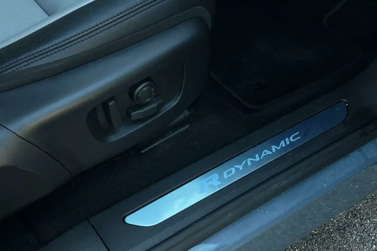 2022-land-rover-range-rover-evoque-20-d200-r-dynamic-s-big-47