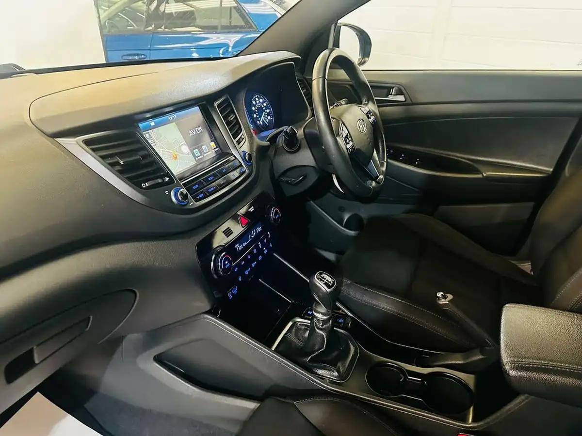 2018-hyundai-tucson-16-t-gdi-go-se-big-24