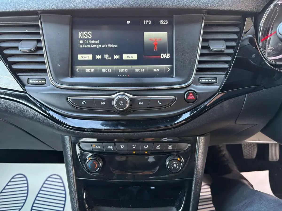 2018-vauxhall-astra-14i-16v-turbo-sri-150ps-hatchback-big-20