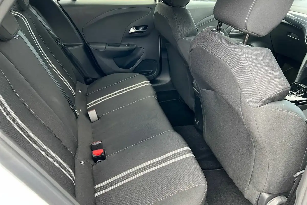 2024-vauxhall-corsa-e-gs-electric-136ps-50kwh-big-15