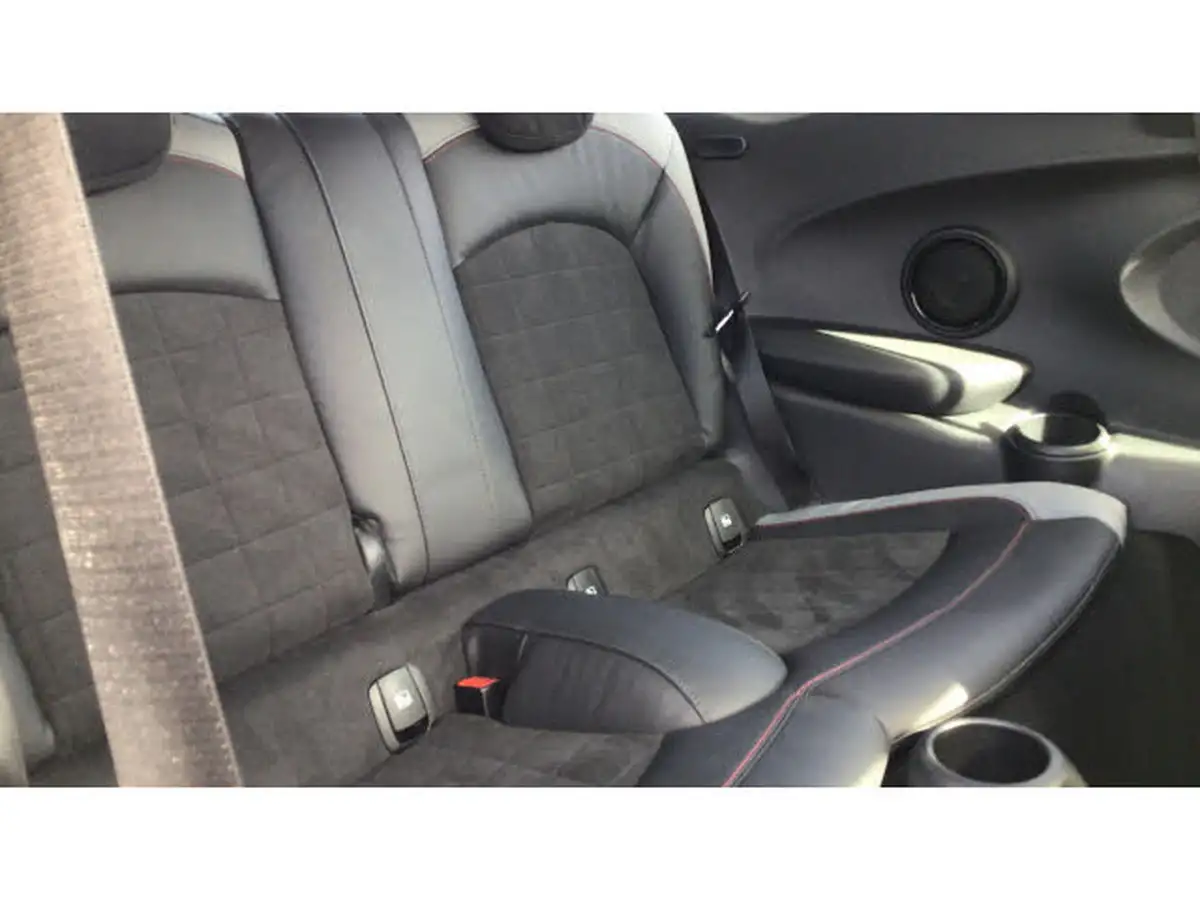 2022-mini-cooper-20-cooper-s-sport-hatchback-3d-big-15