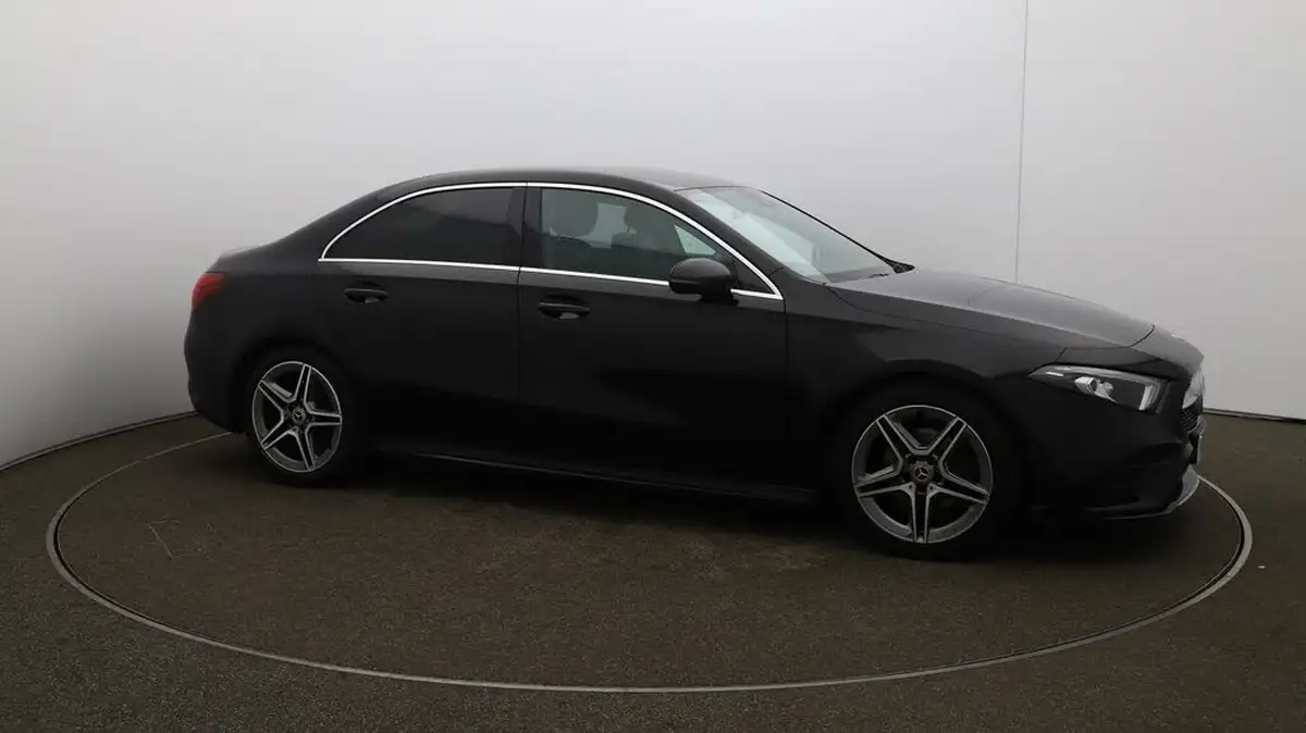 2020-mercedes-benz-a-class-13-a200-amg-line-saloon-4d-7g-dct-big-36