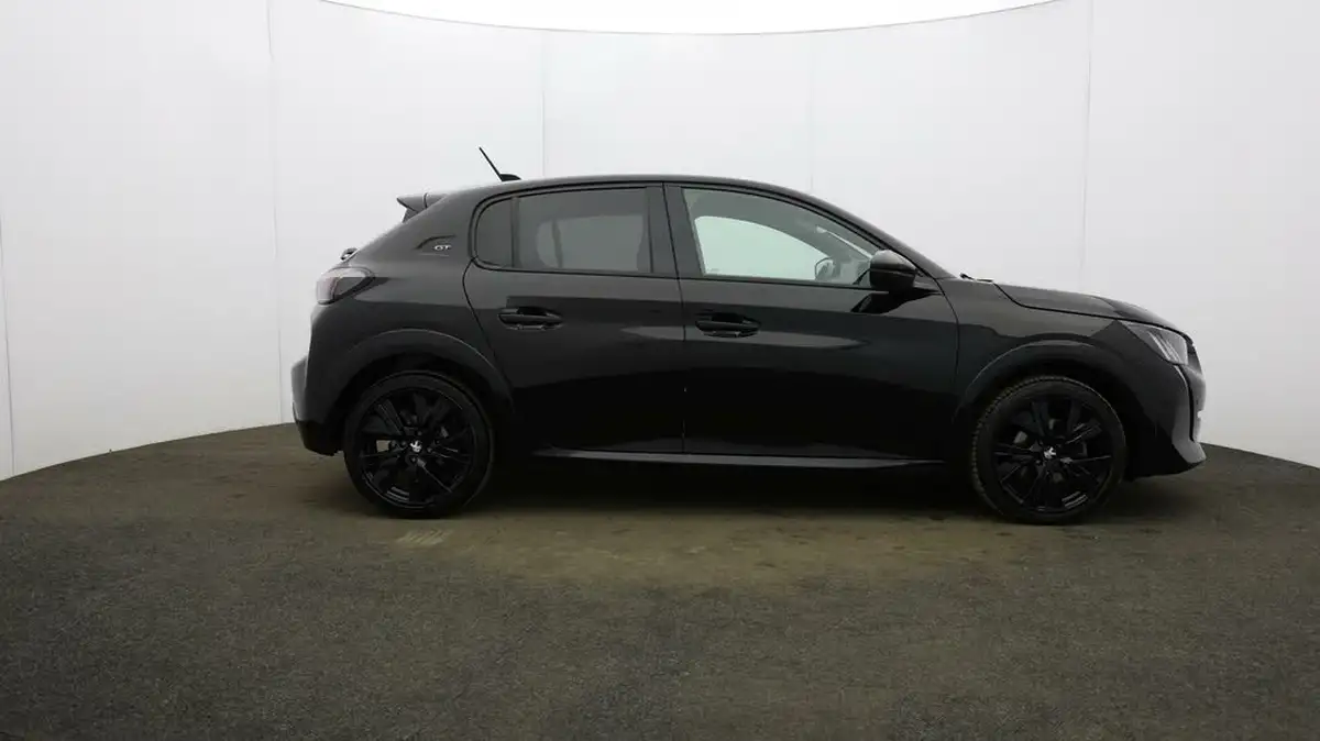 2022-peugeot-208-12-puretech-gt-100bhp-big-43