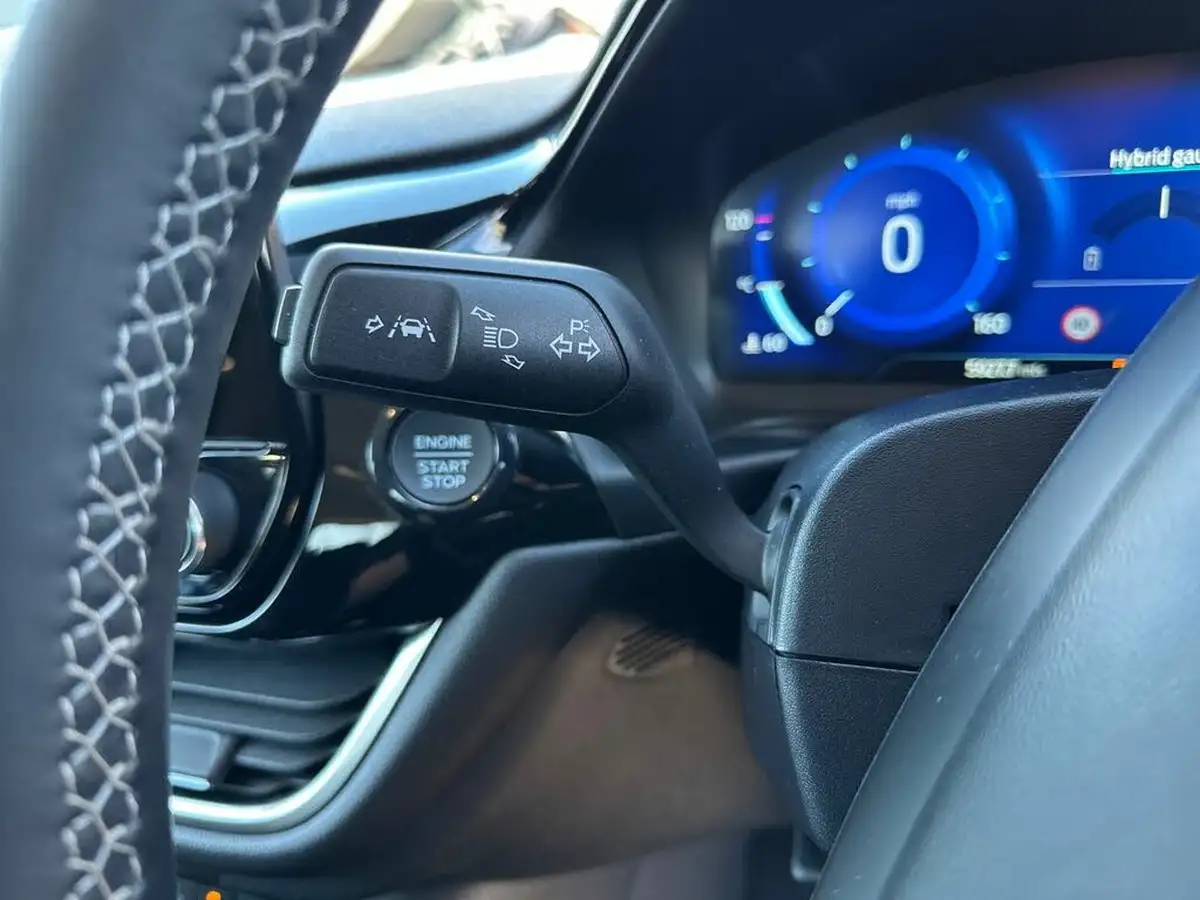 2023-ford-fiesta-big-37