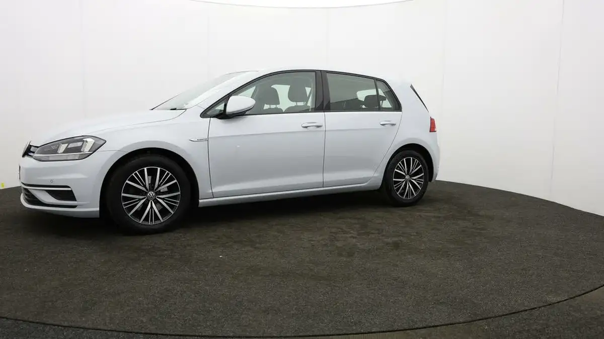 2019-volkswagen-golf-15-tsi-se-130ps-ss-hatchback-5d-big-55
