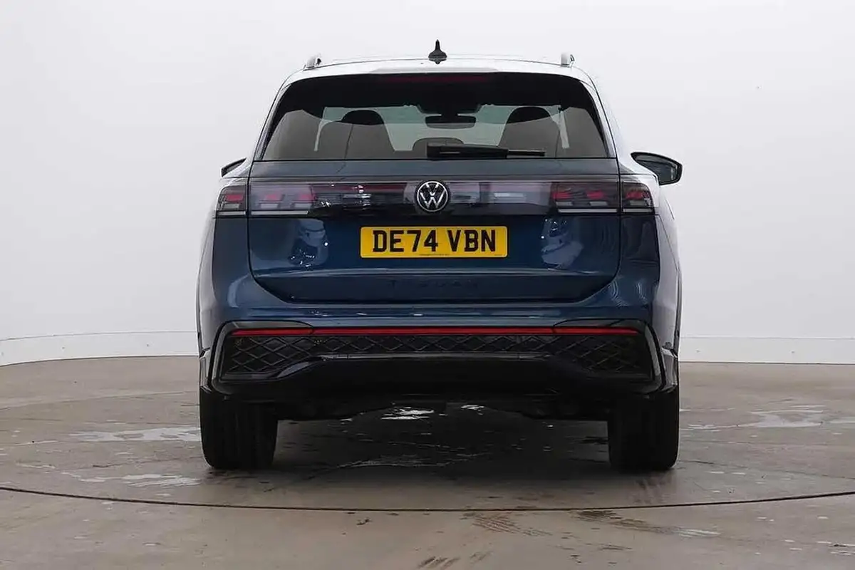 2024-volkswagen-tiguan-15-etsi-r-line-big-7