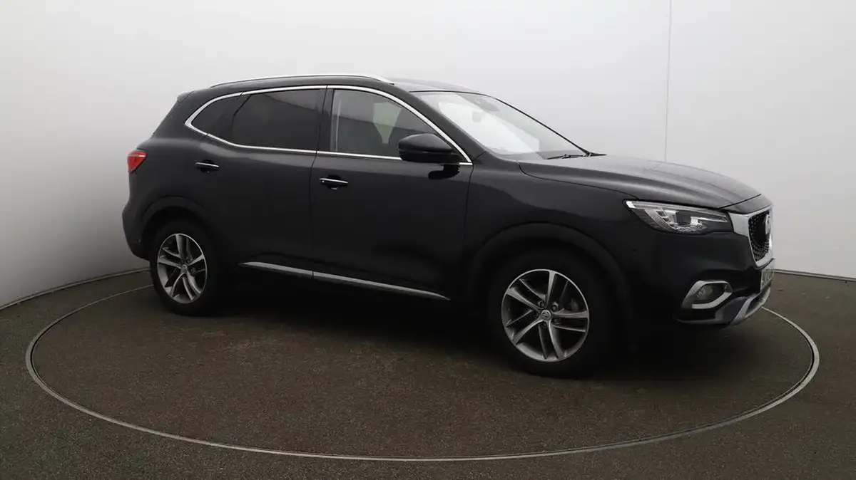 2022-mg-hs-15t-gdi-exclusive-162ps-big-37