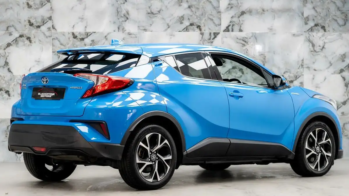 2018-toyota-c-hr-18-vvt-i-design-big-8