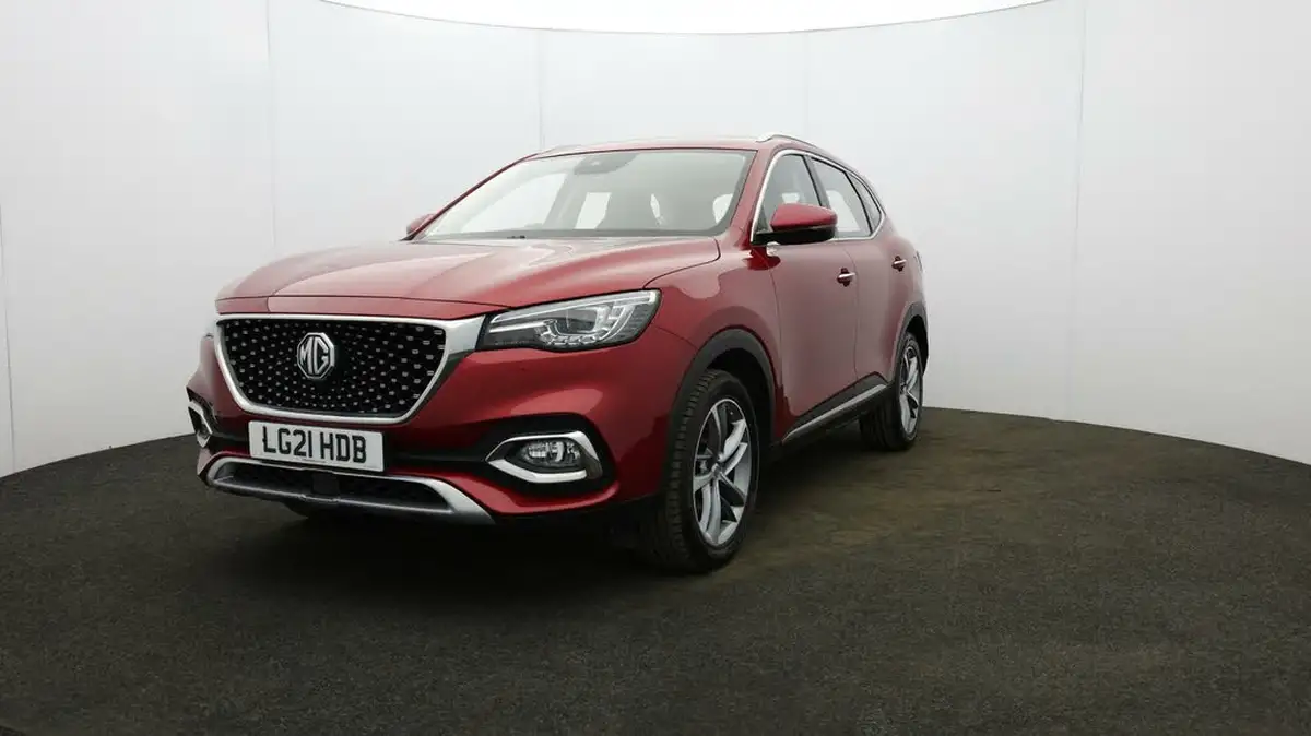 2021-mg-hs-15t-gdi-exclusive-162ps-big-31