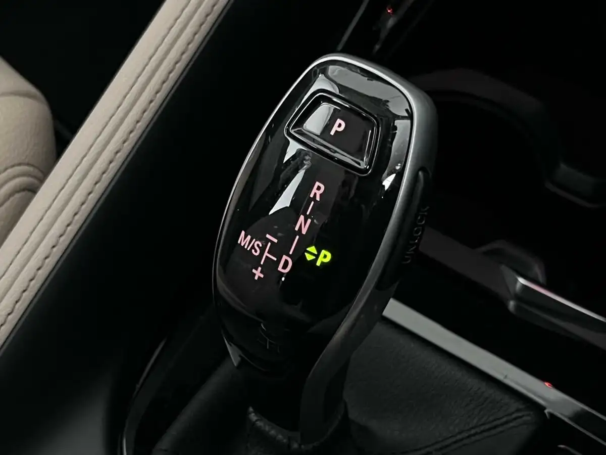 2018-bmw-x1-20-sdrive-20i-xline-ss-big-30