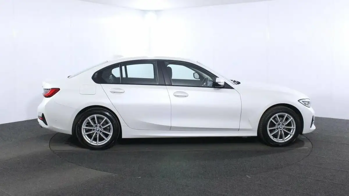 2020-bmw-3-series-20td-318d-se-saloon-4d-big-7
