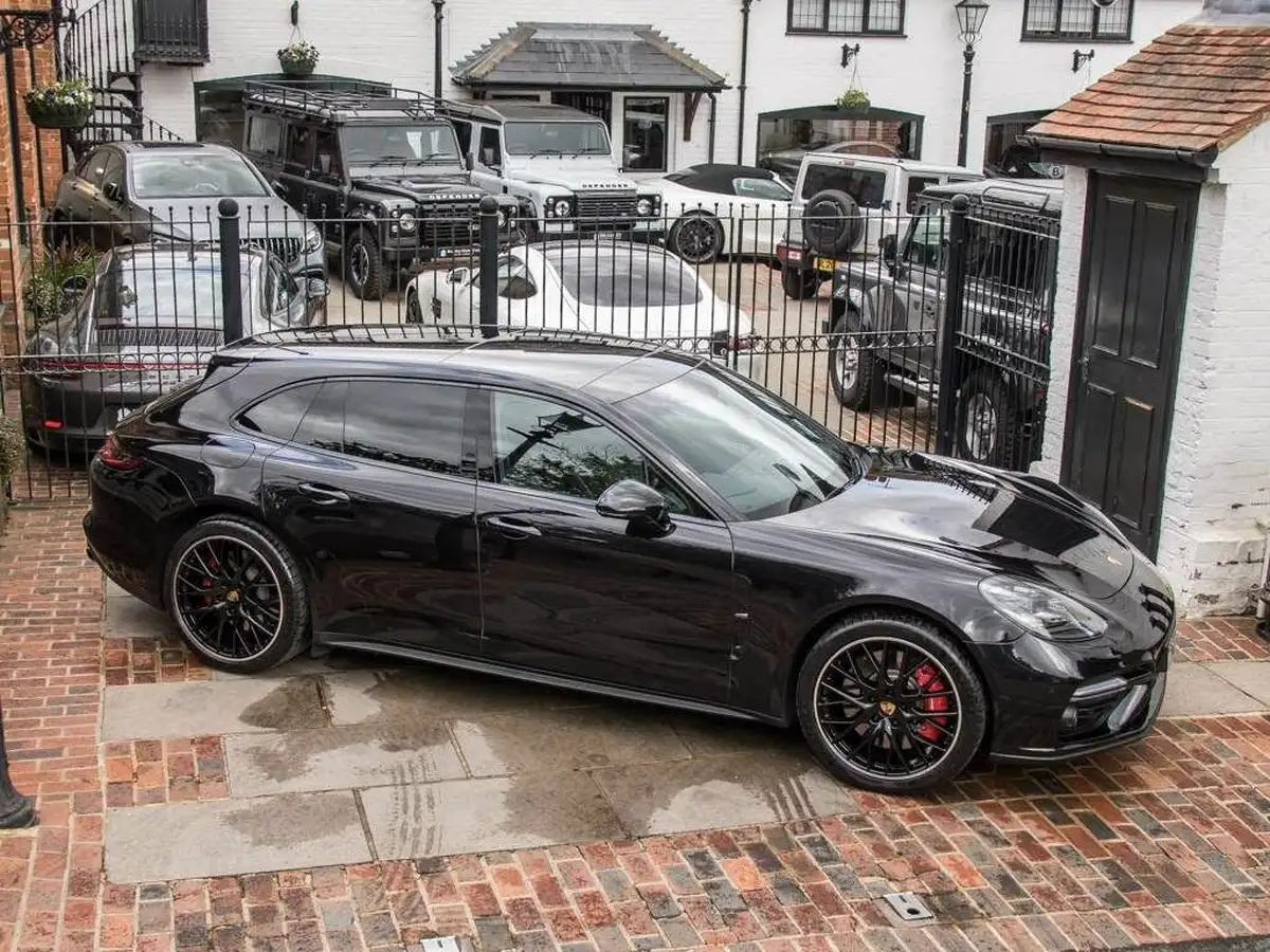2020-porsche-panamera-40-v8-turbo-sport-turismo-big-6