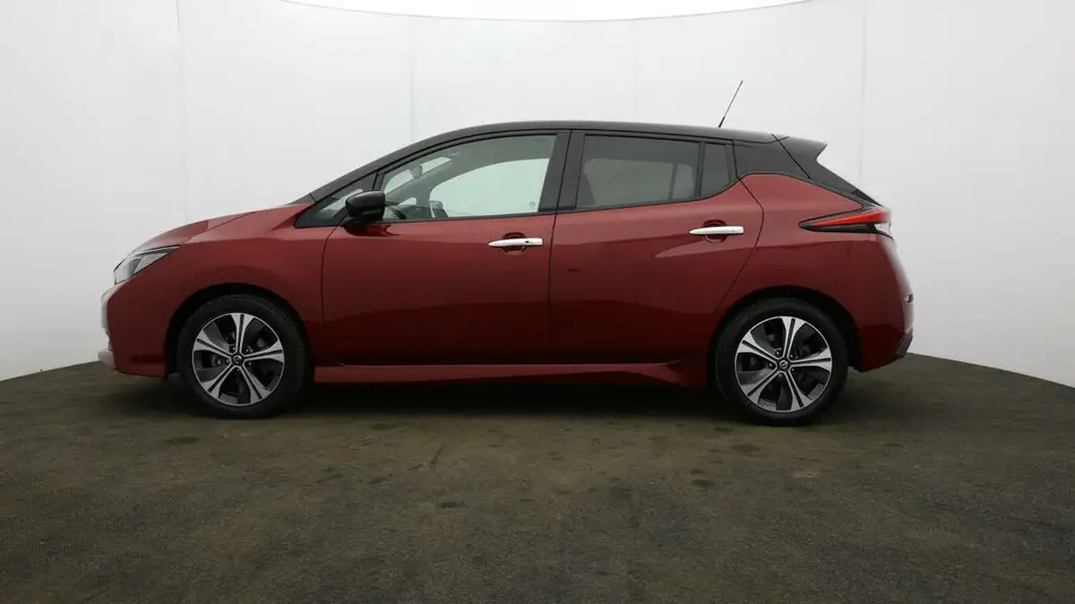 2021-nissan-leaf-e-n-connecta-big-3