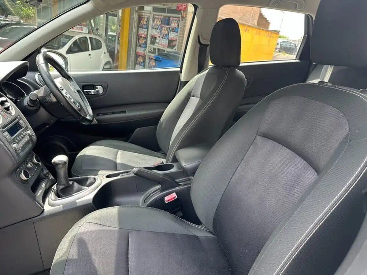 2012-nissan-qashqai-16-acenta-big-15