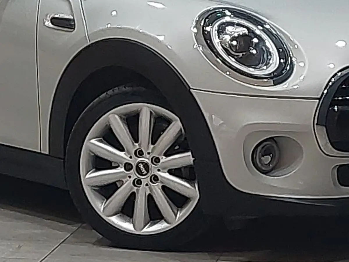 2019-mini-cooper-15-cooper-classic-hatchback-3d-big-8