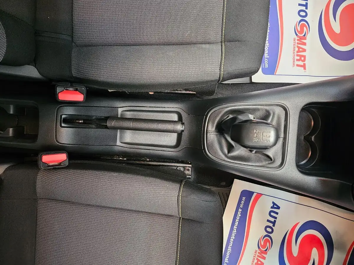2017-citroen-c3-12-puretech-feel-68ps-big-19