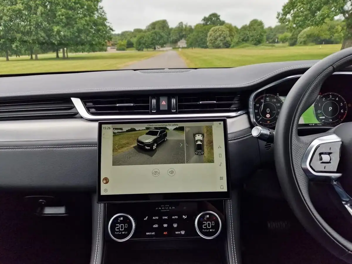 2021-jaguar-f-pace-20-p400e-r-dynamic-se-big-11