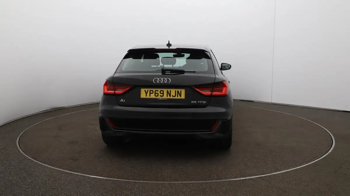 2019-audi-a1-10-25-tfsi-s-line-big-57
