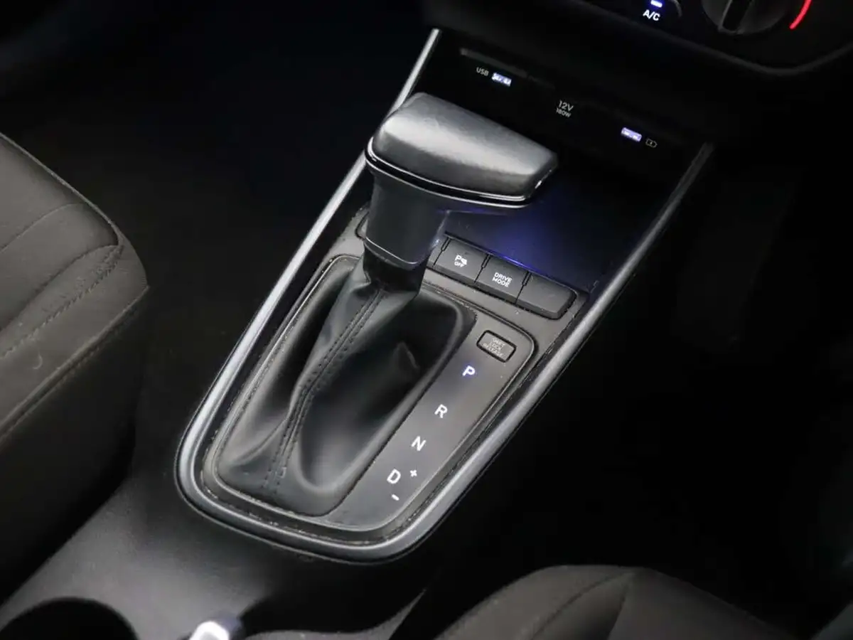 2022-hyundai-bayon-10-t-gdi-se-connect-dct-big-28