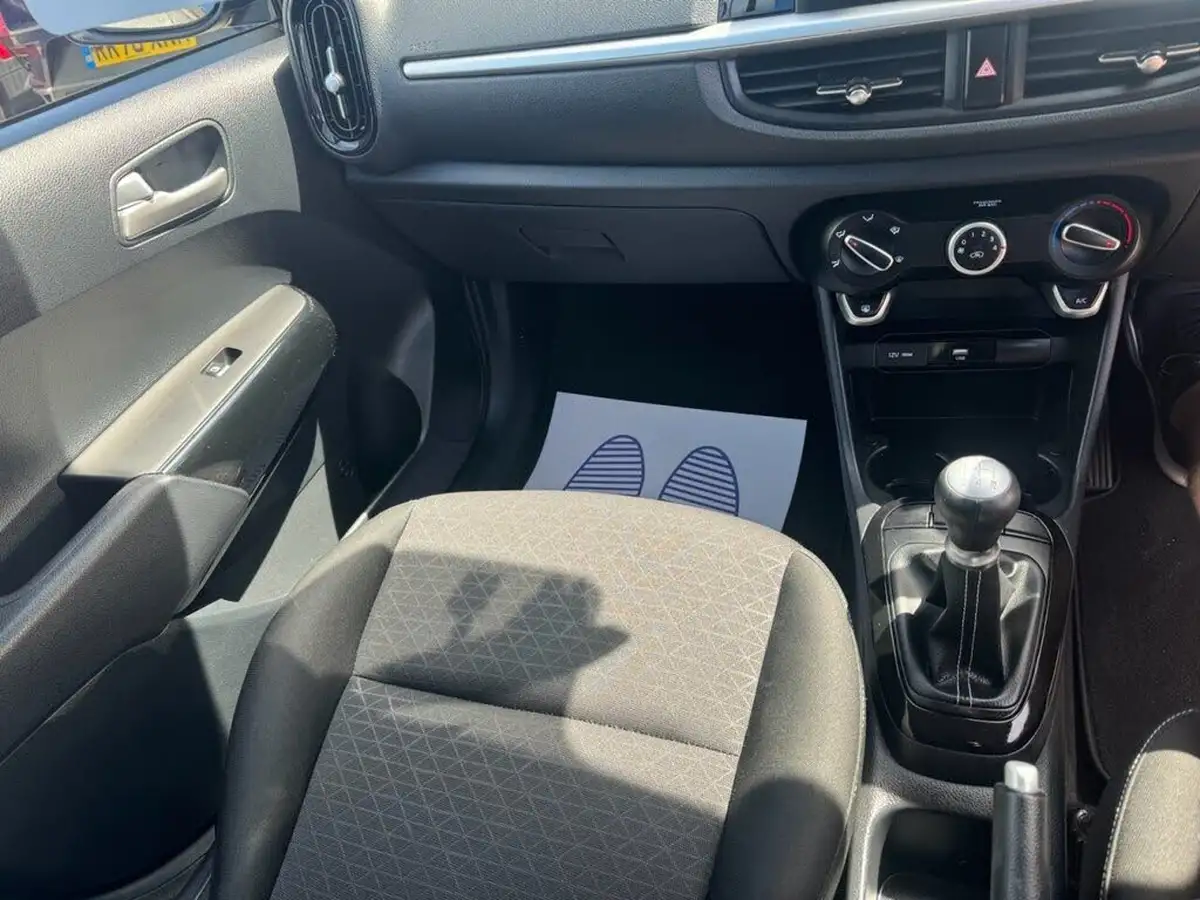 2023-kia-picanto-10-2-big-14