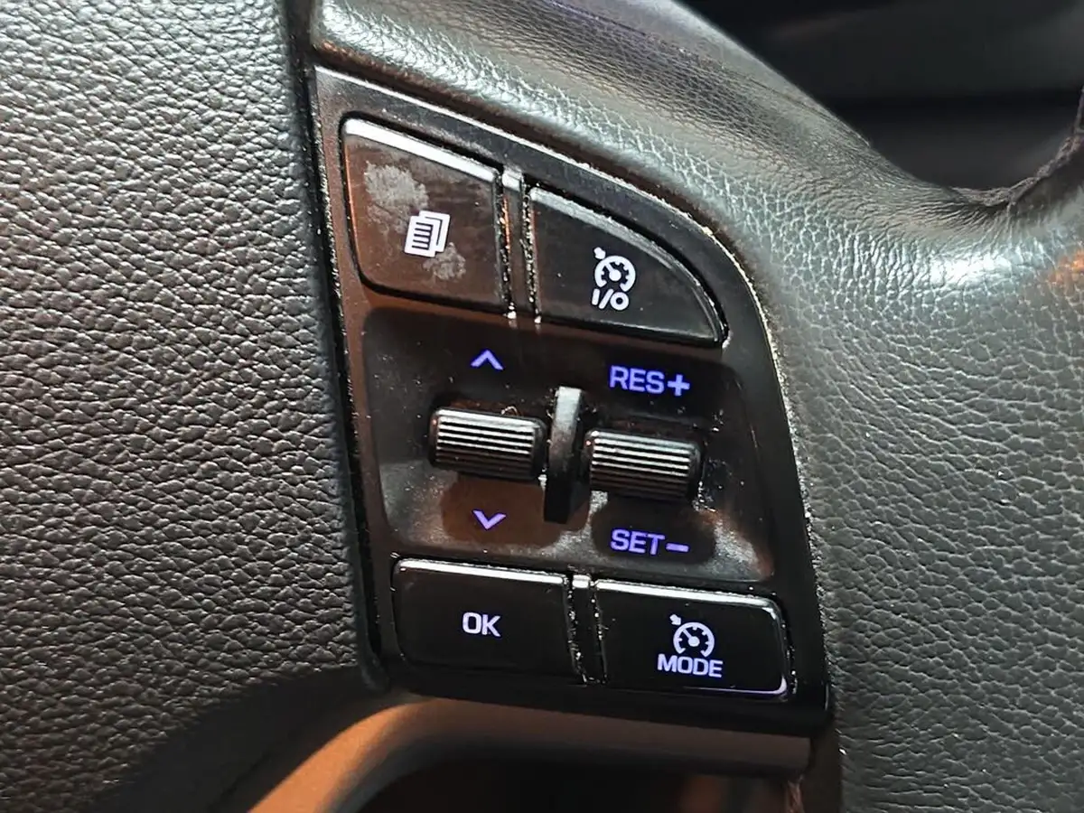 2016-hyundai-tucson-20crdi-blue-drive-se-nav-big-19
