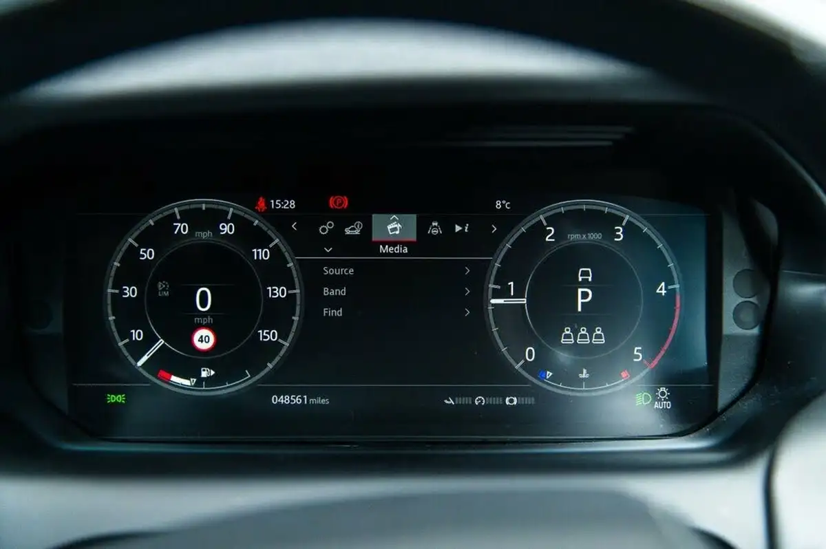 2020-land-rover-discovery-sport-20-d180-r-dynamic-hse-big-28