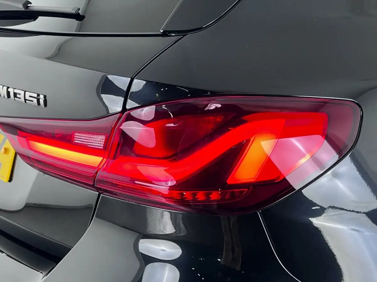 2019-bmw-1-series-20-m135i-xdrive-big-11