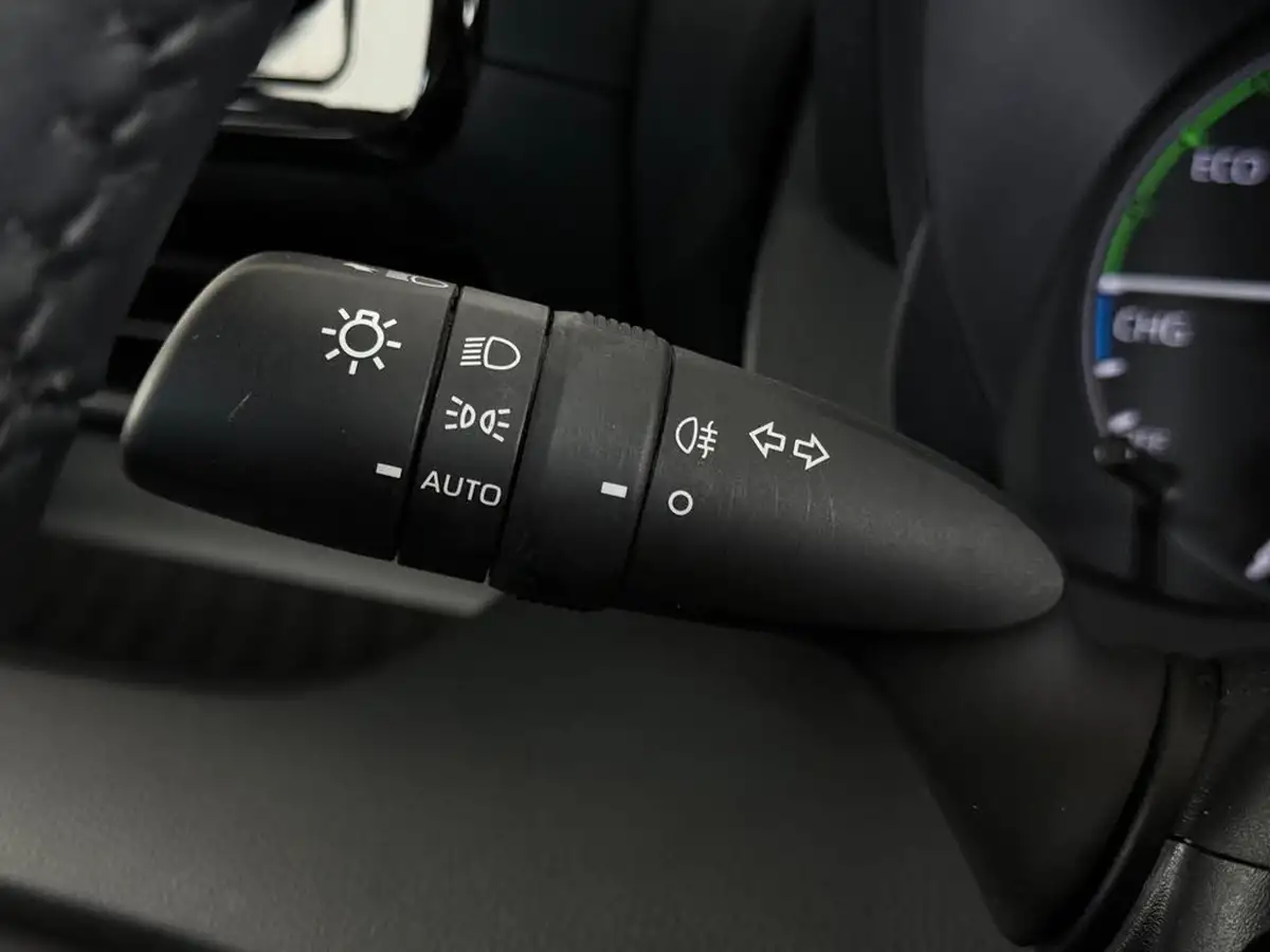2022-toyota-yaris-15-vvt-i-icon-big-24