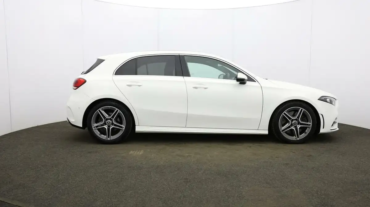 2020-mercedes-benz-a-class-20-a250-amg-line-executive-hatchback-5d-big-53