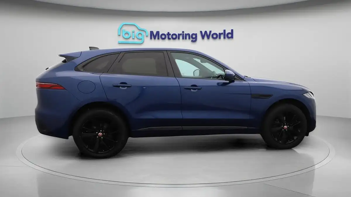 2021-jaguar-f-pace-20-p250-r-dynamic-se-big-8