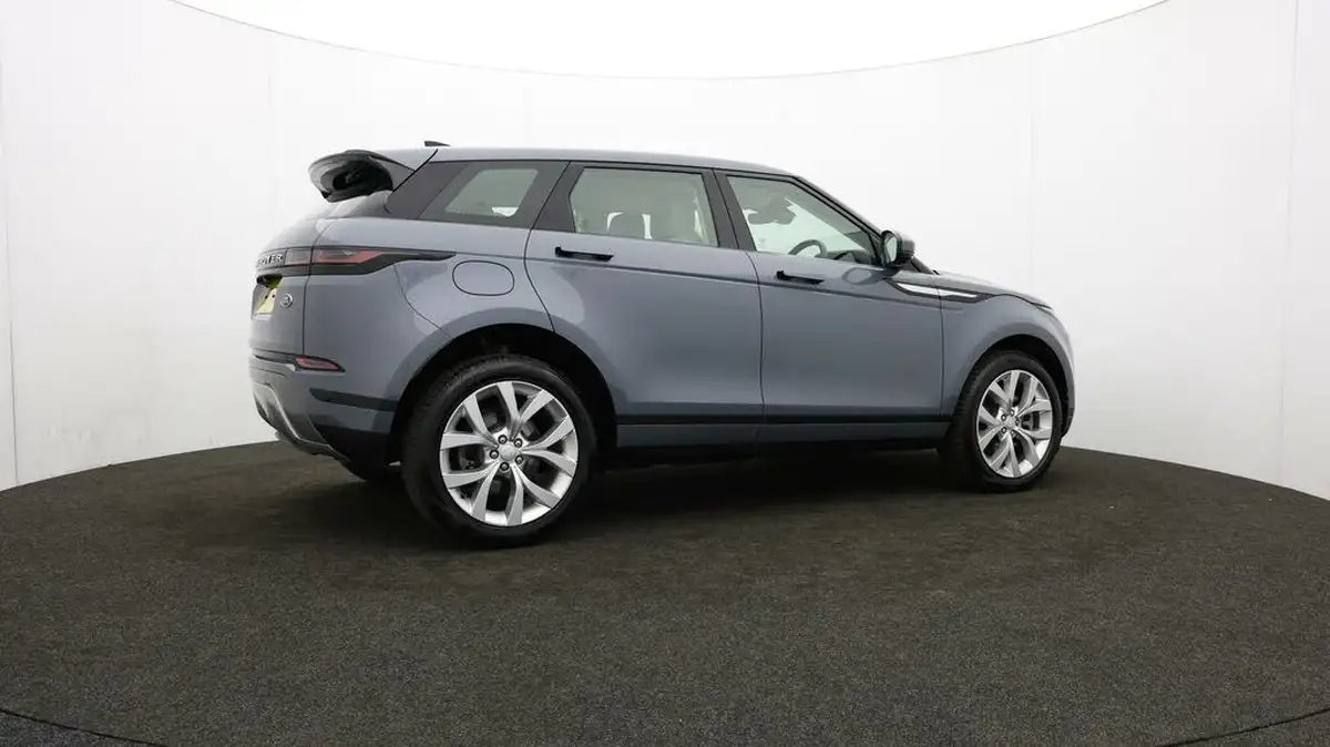 2021-land-rover-range-rover-evoque-15-p300e-se-big-37