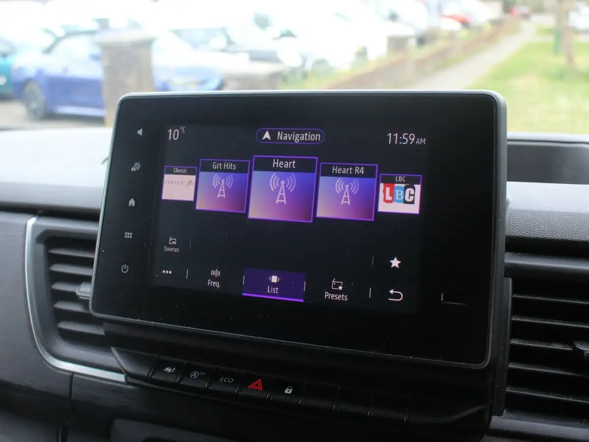 2023-renault-trafic-20dci-sl28-150-sport-big-30