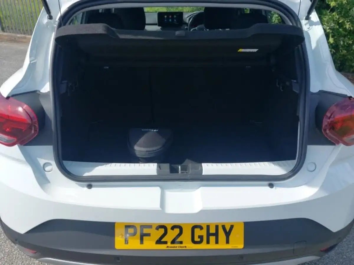 2022-dacia-sandero-stepway-10-tce-comfort-90bhp-auto-big-7