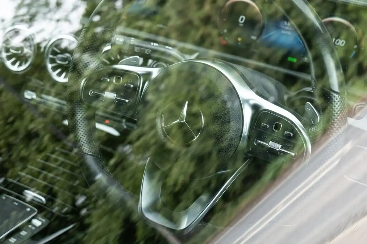 2022-mercedes-benz-cla-big-7