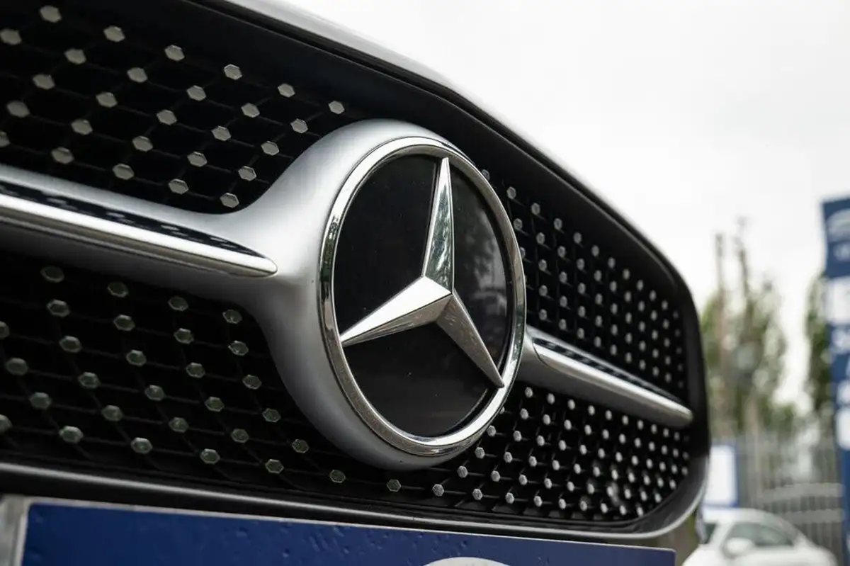 2022-mercedes-benz-cla-big-31