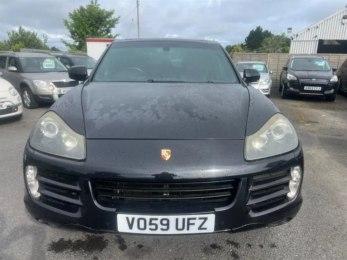 2009-porsche-cayenne-30td-big-3