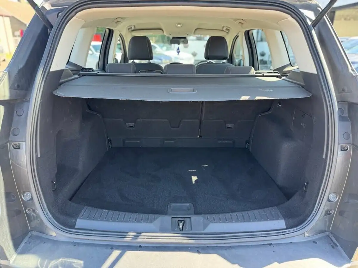 2016-ford-kuga-20tdci-zetec-big-21