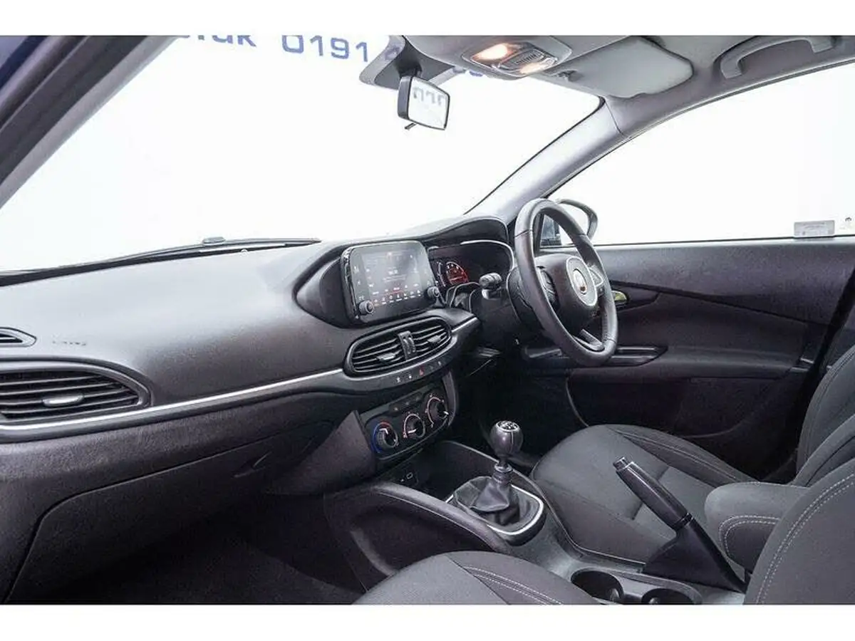 2020-fiat-tipo-14-mirror-more-big-29