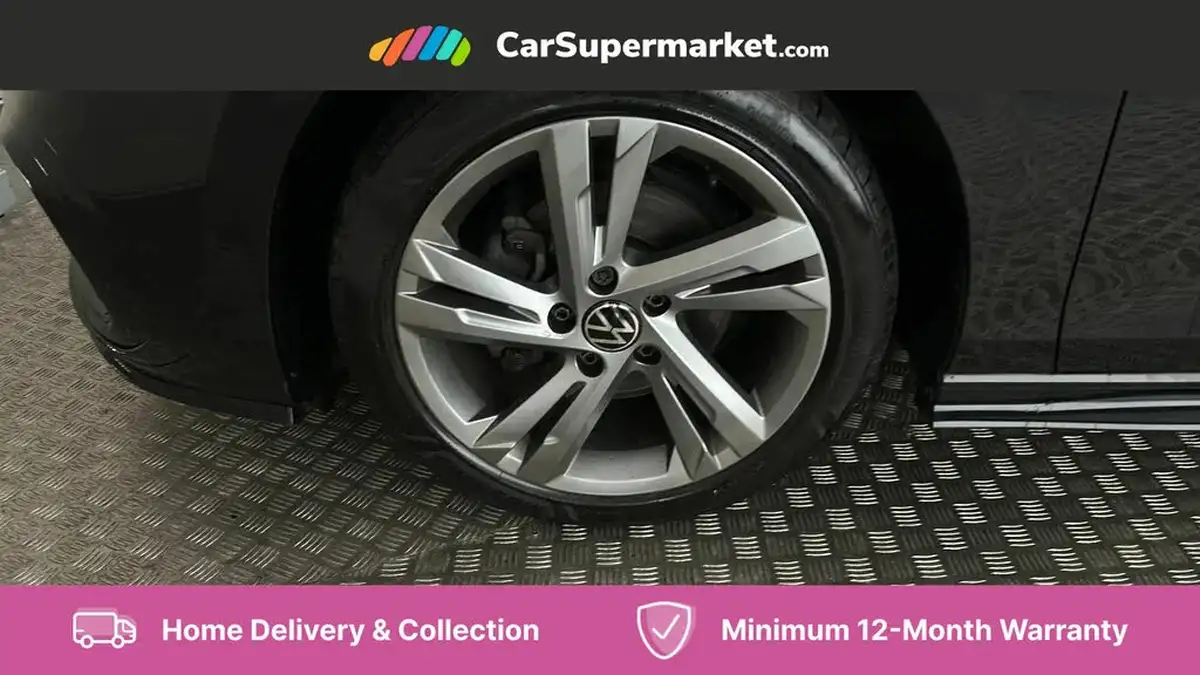 2021-volkswagen-golf-15-tsi-r-line-150ps-hatchback-big-18