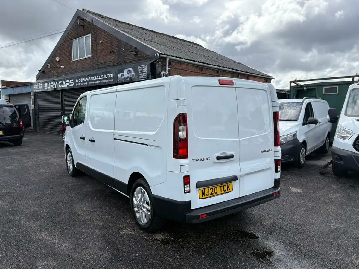 2020-renault-trafic-20dci-ll30-energy-120-sport-big-10