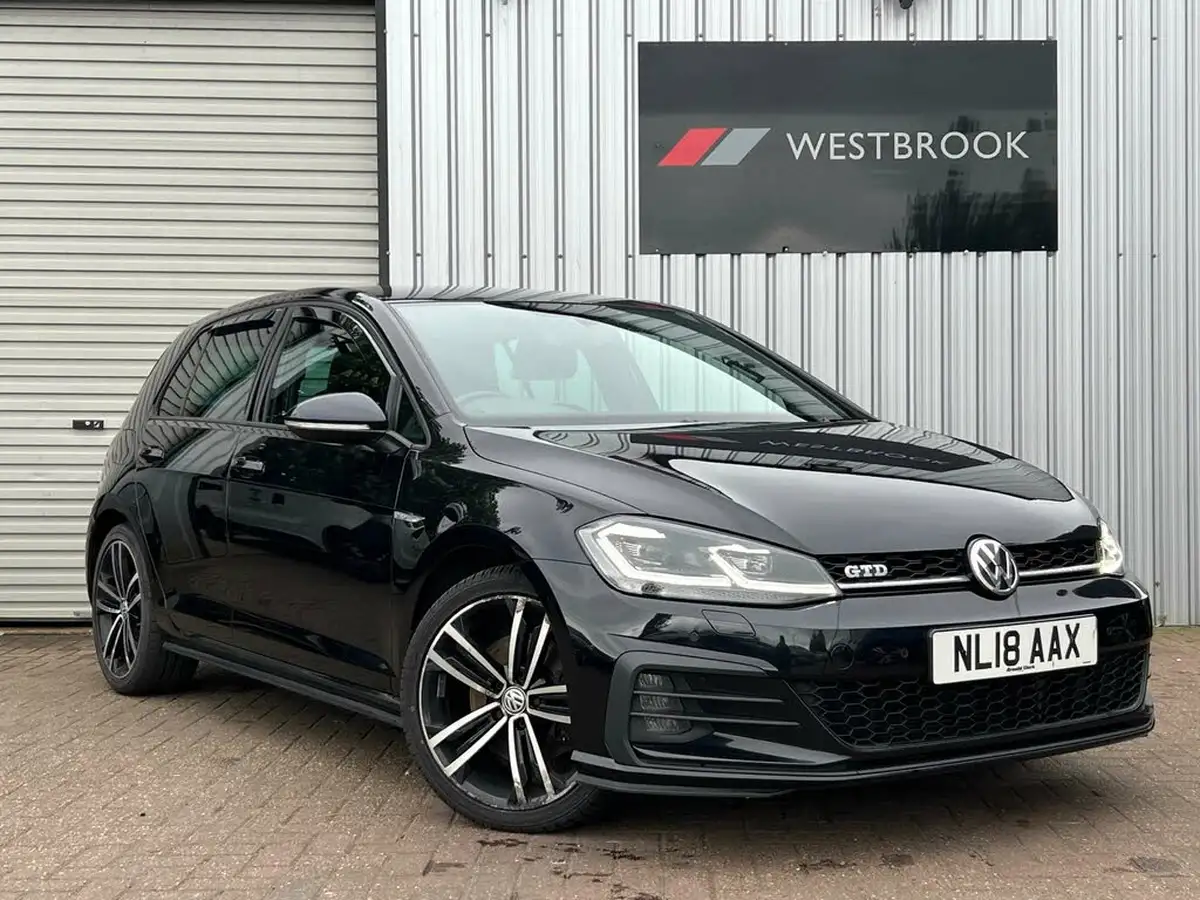 2018-volkswagen-golf-20tdi-gtd-hatchback-5d-big-0